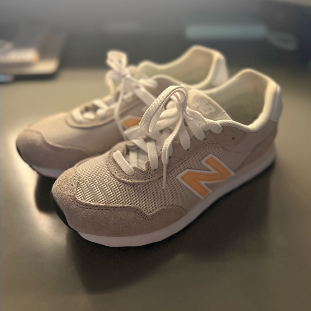 Women’s New Balance Tennis Shoes
